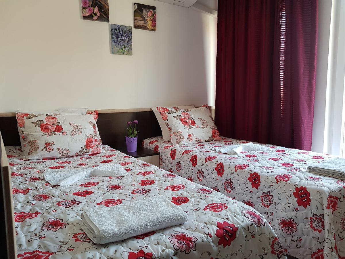 Family Aparthotel Vintegra Burgas Esterno foto